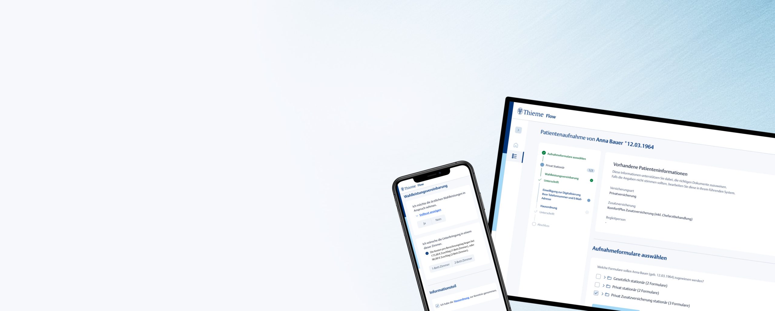 Smartphone und Notebook mit Ansicht einer Thieme Website oder App